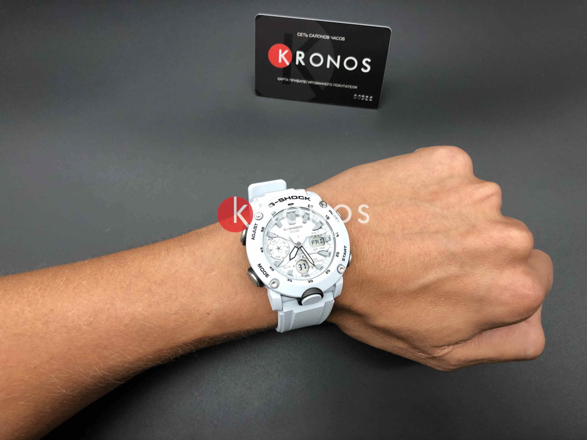 Casio Casio G-Shock GA-2000S-7ADR (GA-2000S-7A) g-shock с серый ремешком