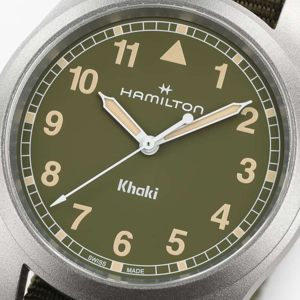 Hamilton H69401960 мужские часы застежка крупным планом
